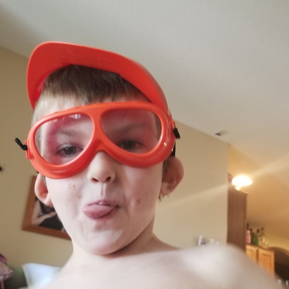 Meet your posher - Picture 1 of 3